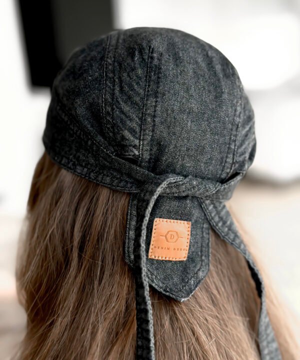 Juoda kepuraitė – skarelė, Džinsinė bandana